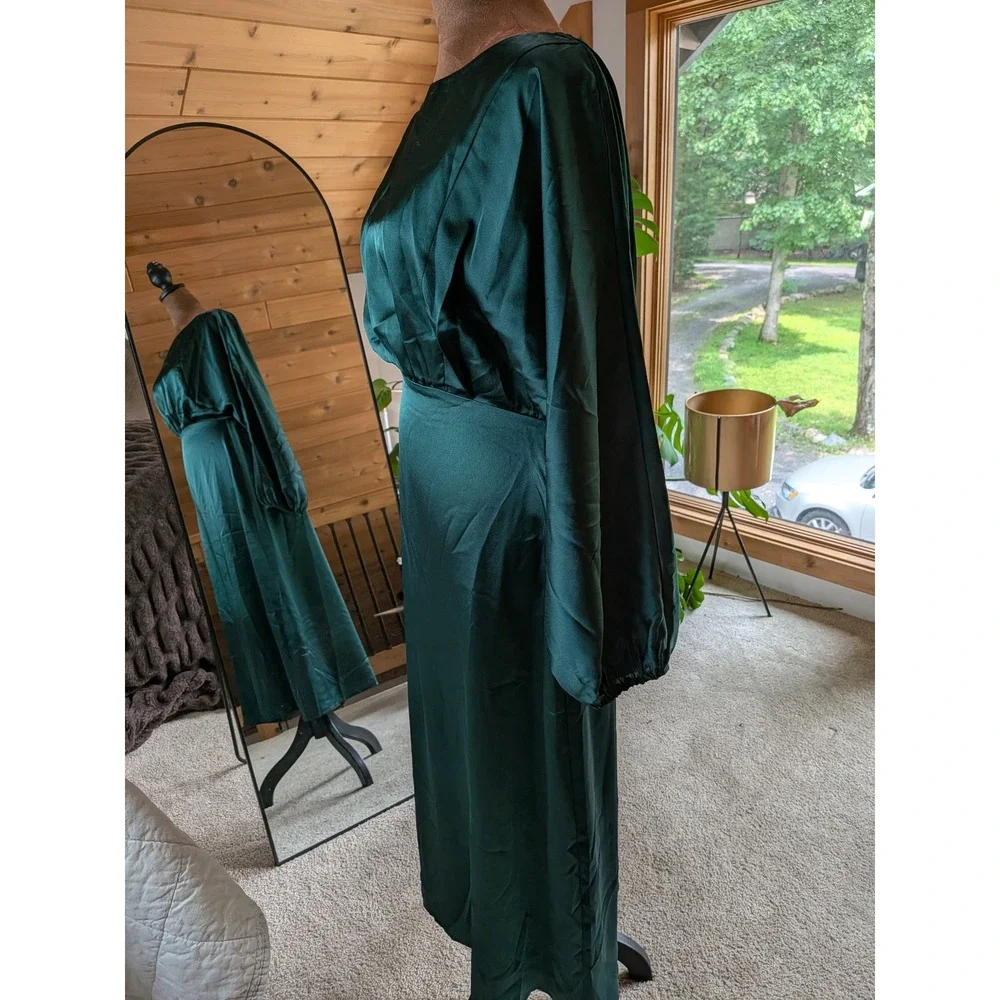 Sugarlips Forest Green Satin Long Sleeve Midi Dress NWT XS